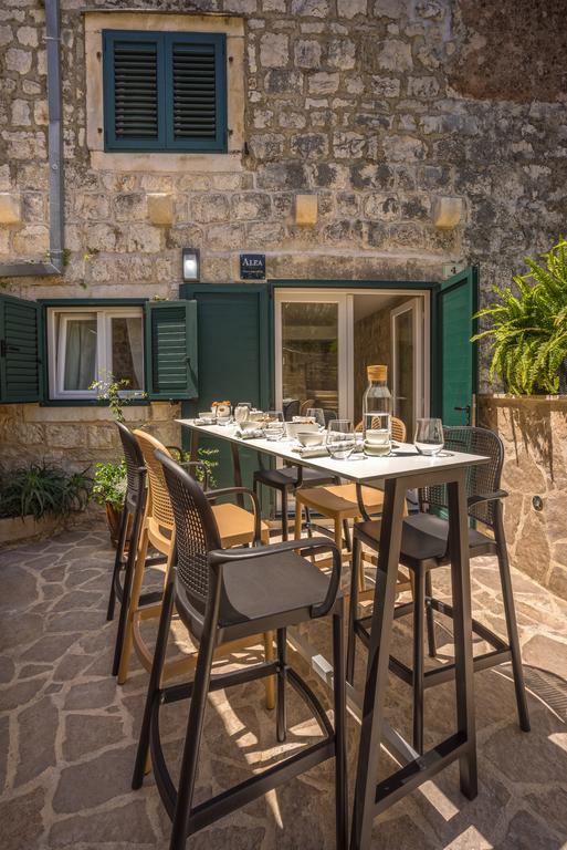 Alea Hvar Villa *